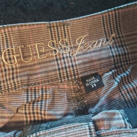 Guess shorts! - Picture 1 of 3